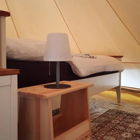 Glamping Im 5 M Zelt Auf Dem Bauernhof