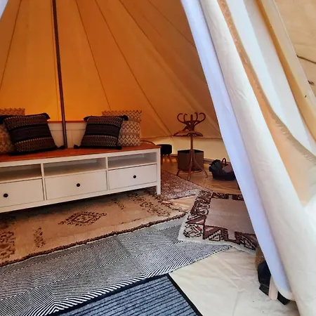 Luxury tent Glamping Im 5 M Zelt Auf Dem Bauernhof